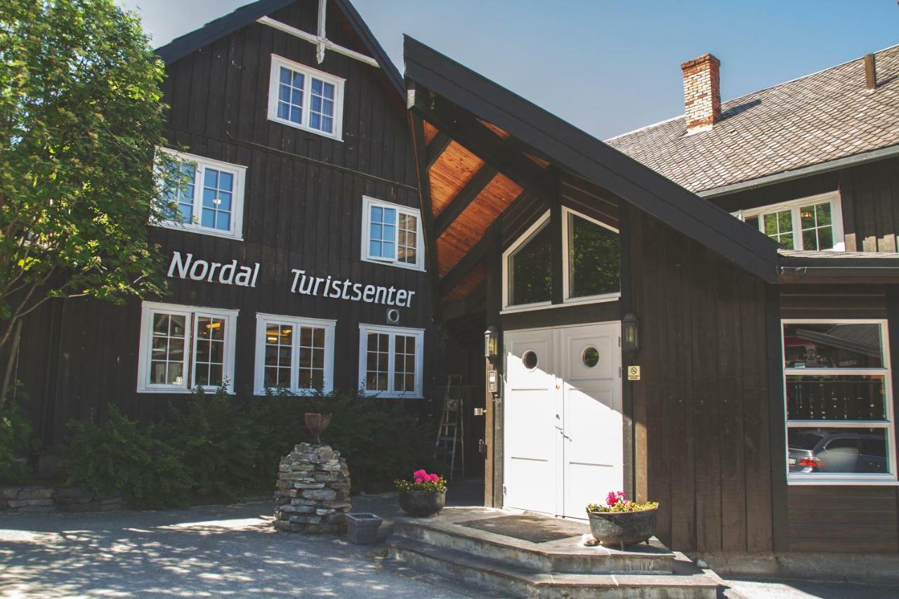 Nordal Turistsenter Hotel Лом Екстериор снимка